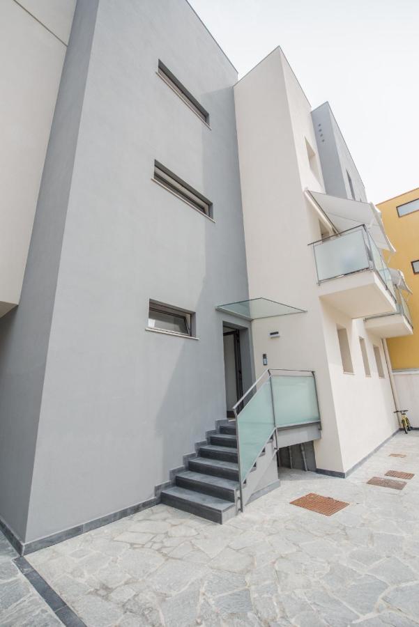 Home Square มิลาซโซ ภายนอก รูปภาพ